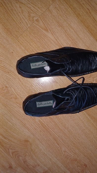 Czarne buty wizytowe Tutto per Tutto 40