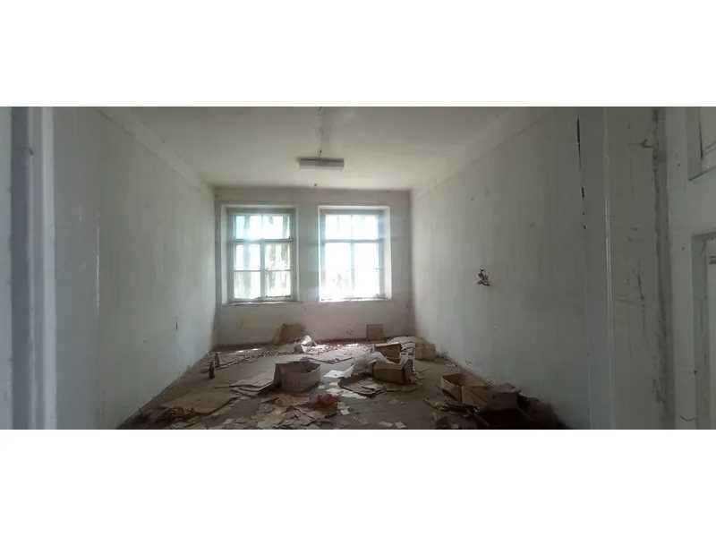 ПРОДАЖ - Нежитлове приміщення, площею 161,5 кв.м. с. Крижі