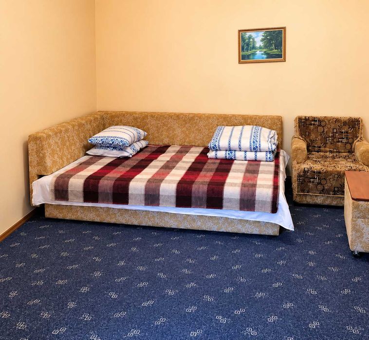 Продам 2-кімнатну квартиру в самому центрі міста