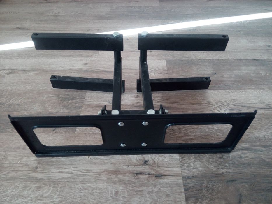 Obrotowy uchwyt ścienny na tv