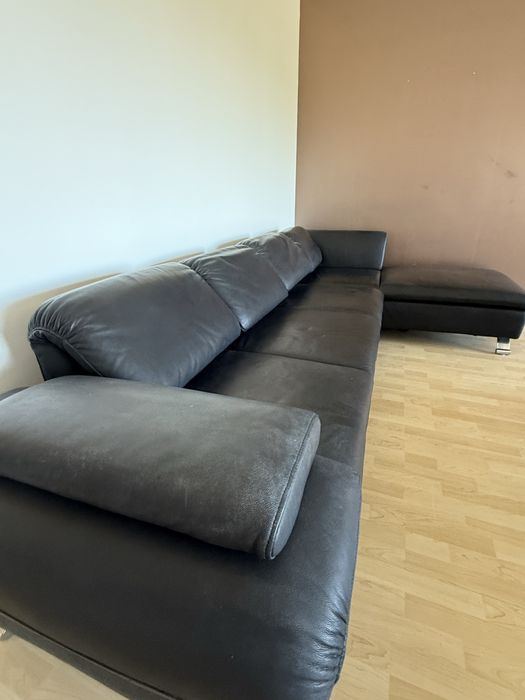 Sofá de 4 lugares com Chaise Longe Preto