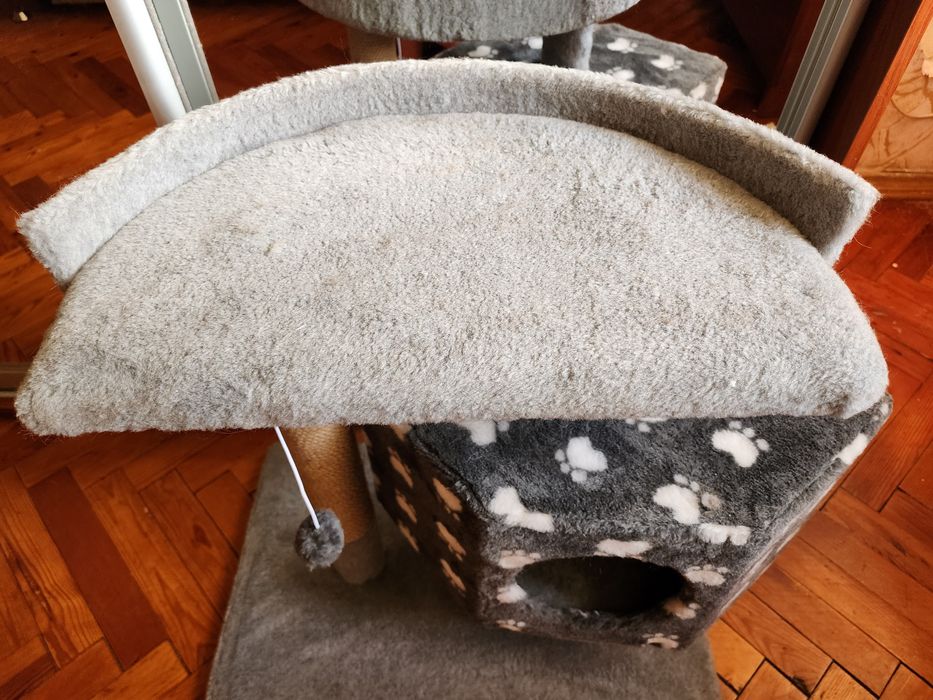 Когтеточка для кота 50х61,5 / домик для котика