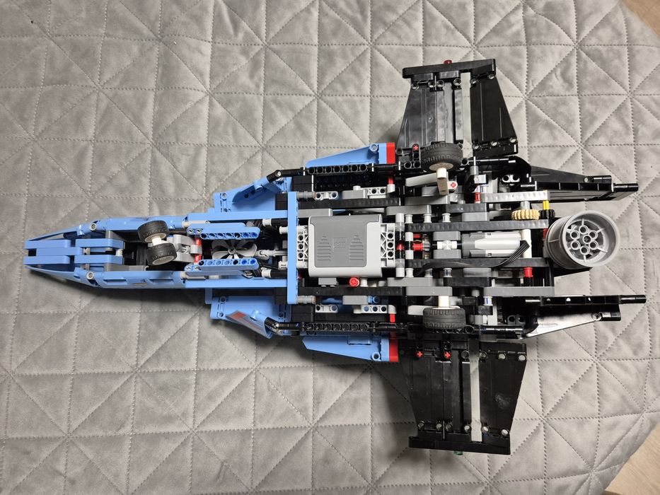 Конструктор Lego Technic 42066 реактивний літак винищувач