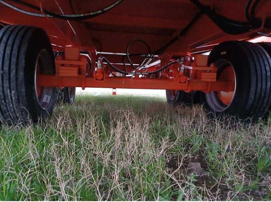 Reboque agricola estrado porta maquinas 14000 kg - Novo