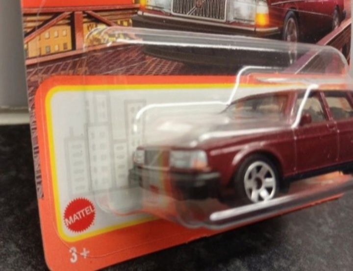Volvo 240 matchbox