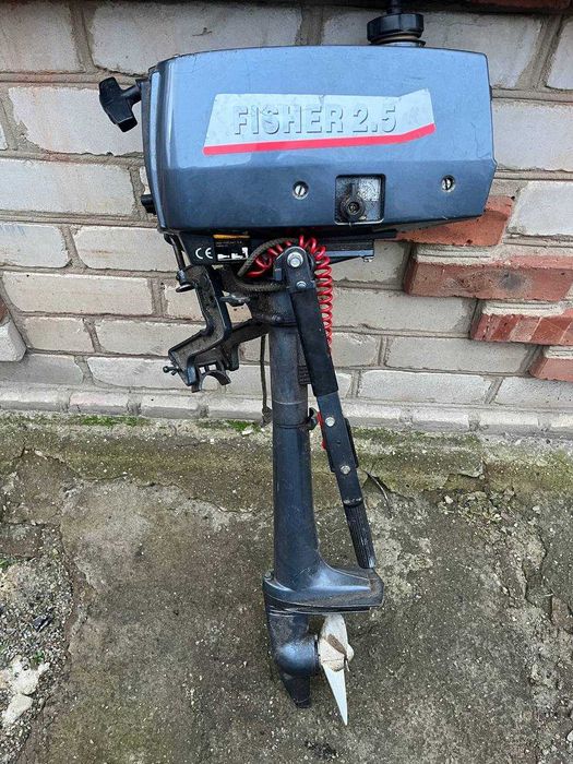 Продам лодочный мотор бензиновый