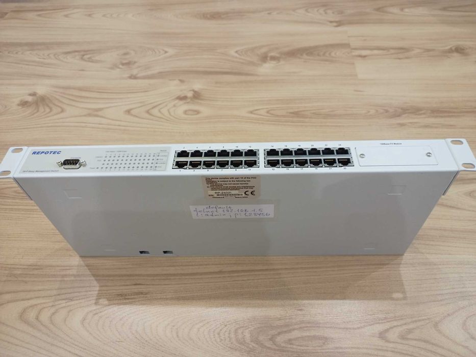 Управляемый коммутатор 24 порта Fast Ethernet