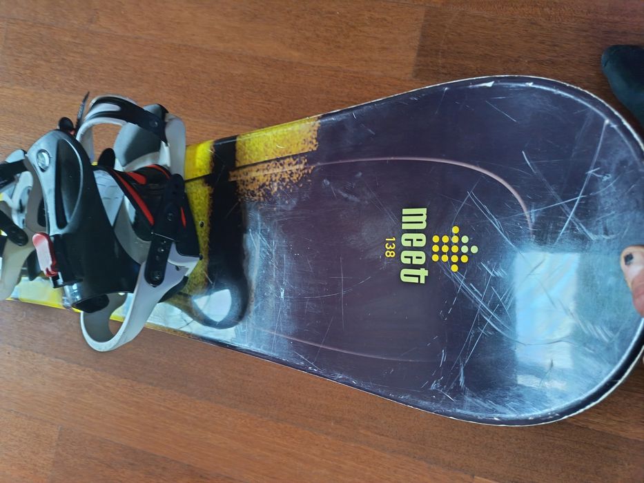 Deska snowboardowa SRUF 138 cm