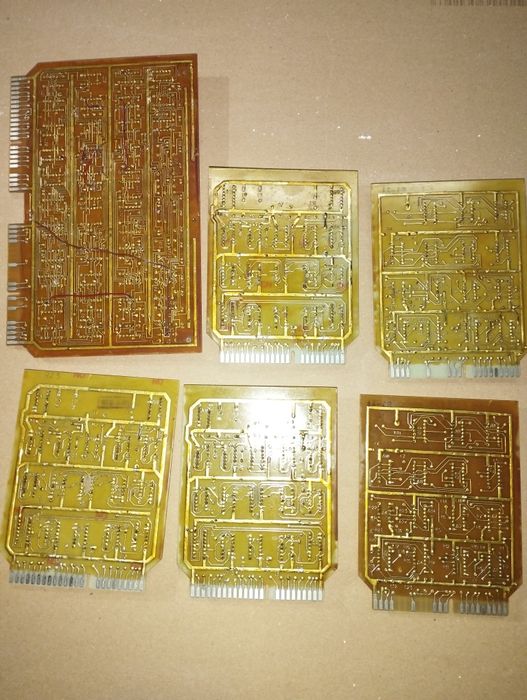 Плати СССР, радіодеталі, КМ155л3а