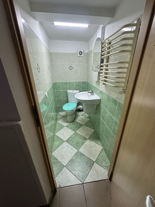 Продам комерційну нерухомість в центрі міста