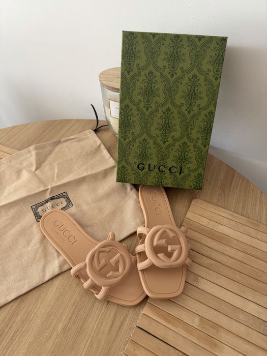 Klapki Gucci Sandały GG Interlocking G