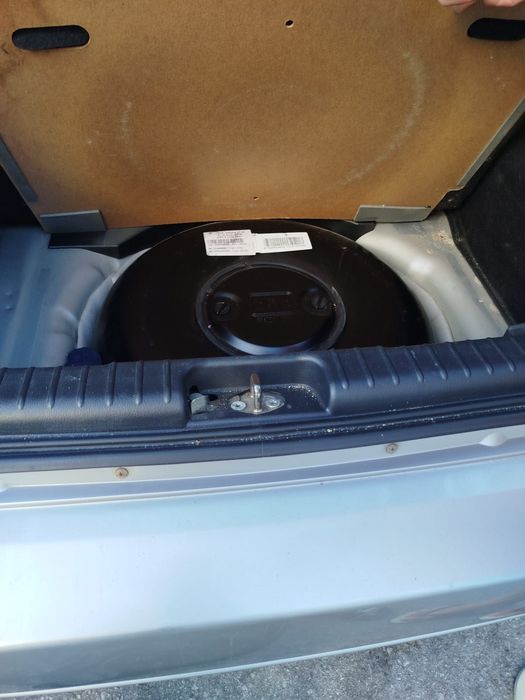Vendo Chevrolet Aveo 1.2 Bi-Fuel (GLP de fábrica) 2011 com 170 mil km
