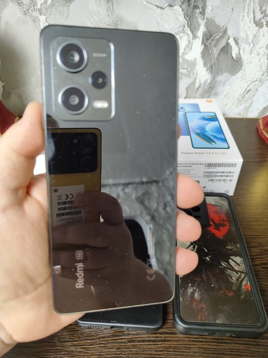 ИГРОВОЙ Xiaomi redmi note 12pro 5G, память 8+8-256гиг,идеал.