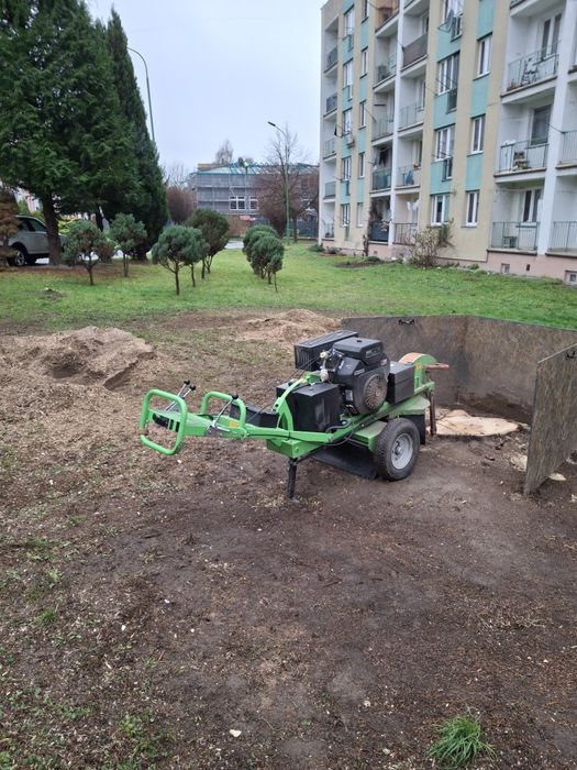 Frezowanie karczowanie pni i korzeni,