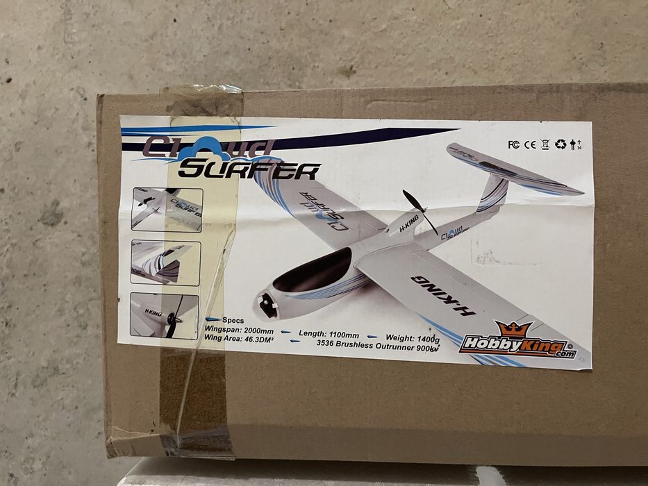 Aeromodelo Cloud Surfer