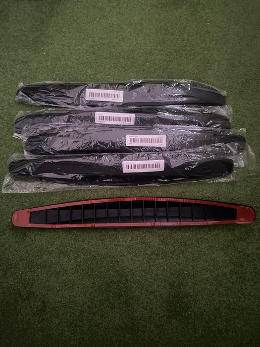 Lote 12 Protetores Auto (Novos) - Carbono + Cromados