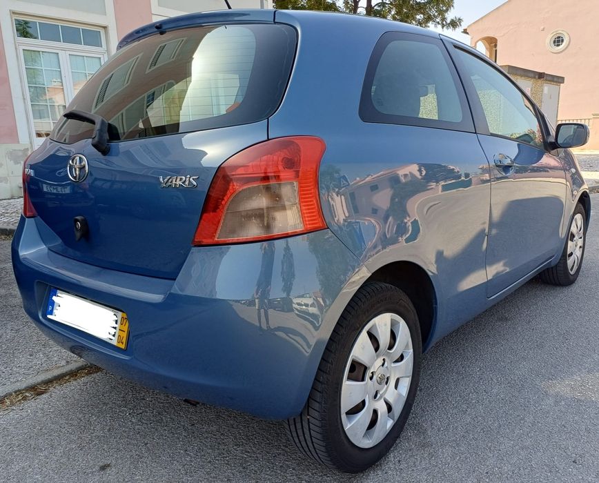 Toyota Yaris 1.0 gasolina com ar condicionado apenas 169 mil km