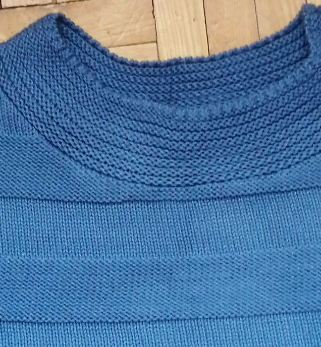 Niebieski sweter Skovhuus rozm. 40