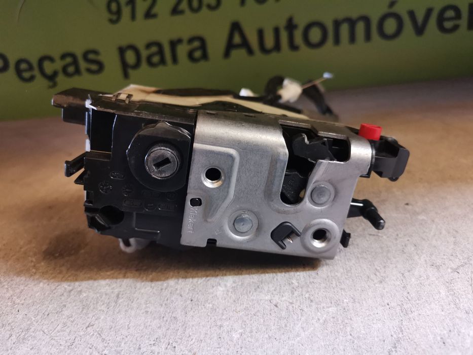 PEUGEOT 2008 FECHADURA PORTA TRÁS DIREITA - F149