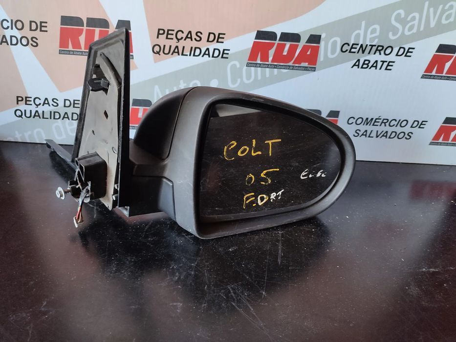 MITSUBISHICOLT2005RETROVISORDIREITO