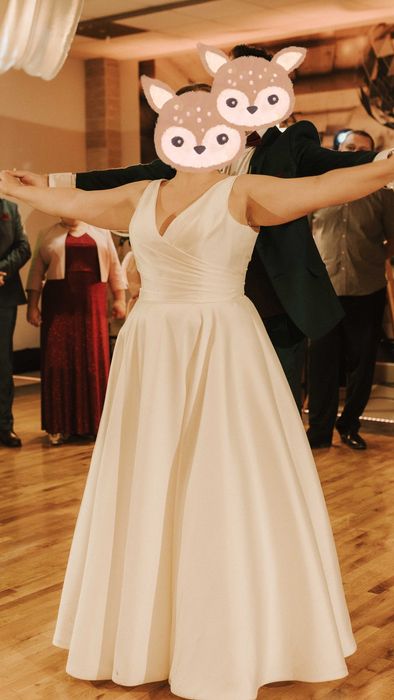 Gładka suknia ślubna plus size