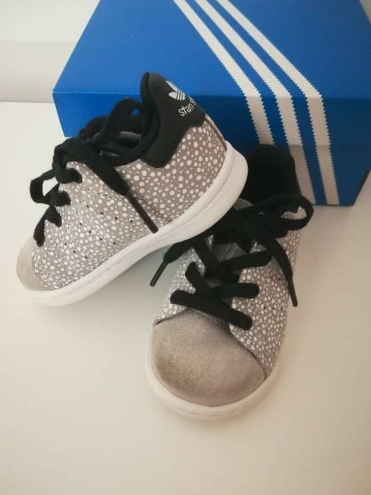 Stan Smith tamanho 20