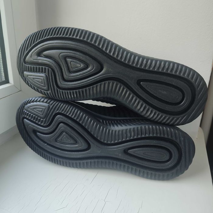 Нові літні кросівки Fashion 41р. 26 см.