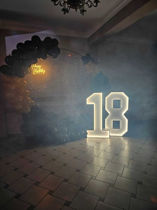 Napis 18 Duzy LED XXL