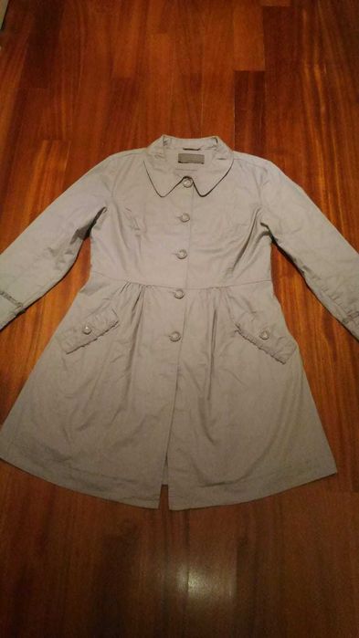 Gabardina da marca Zara. Nova.
