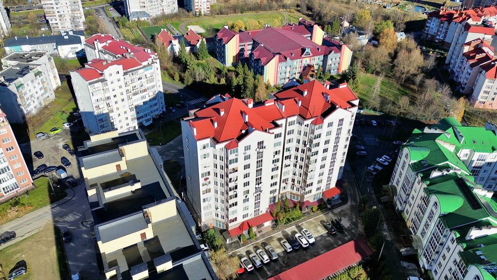 178,9 м² у Трускавці за 590 $/м² — квартира-пентхаус з можливістю поділу