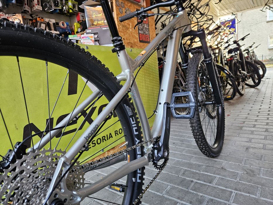 KONA HONZO hardtail rockshox recon deore