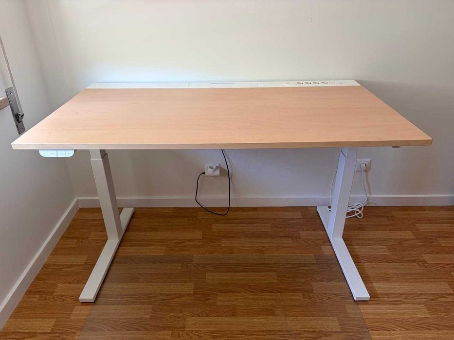 MITTZON Secretária Elétrica Sentado/Em Pé IKEA 140x80 cm