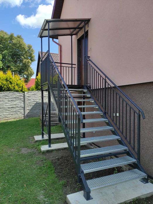 Schody stalowe – wewnętrzne i zewnętrzne – Kłodzko