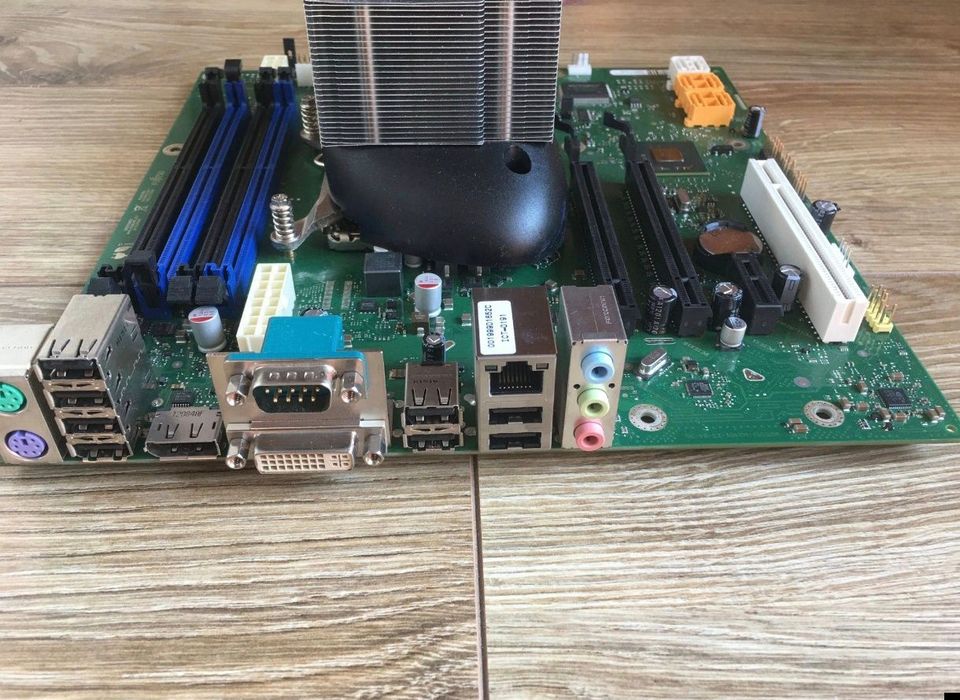 fujitsu esprimo e900