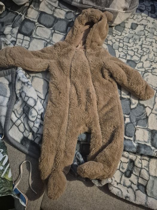 Oddam za darmo kombinezony