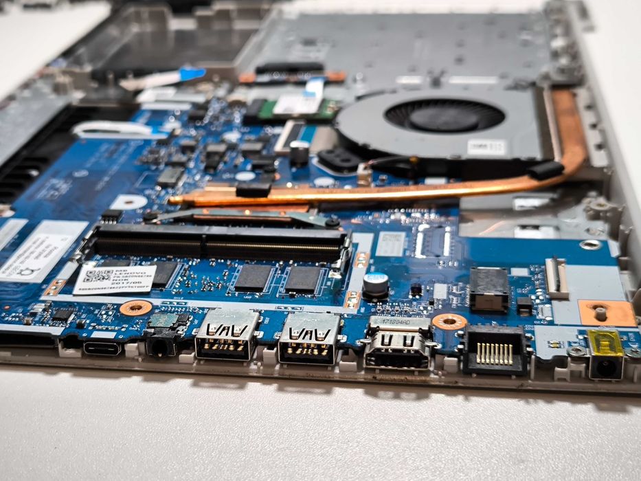 Płyta główna NM-B241 Rev: 1.0 i3-6006U Lenovo IdeaPad 320-15ISK