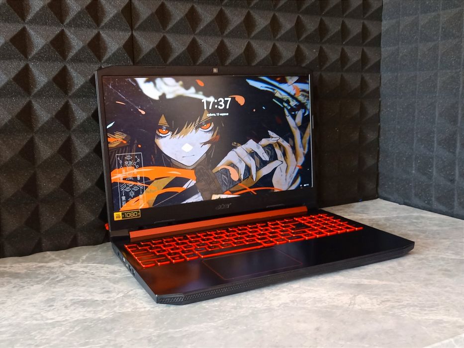Ігровий Ноутбук Acer Nitro / RX 560X 4GB / Ryzen 5 3550H / DDR4 16GB / SSD m2 256GB + HDD
