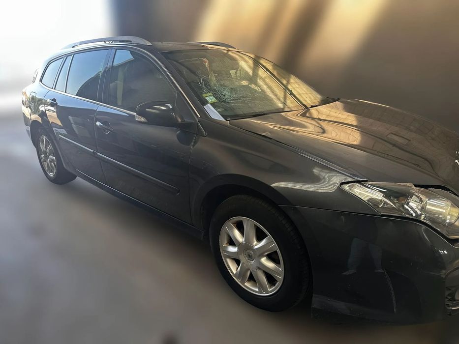 Renault Laguna III Grandtour 2.0 dCi de 2010 para peças