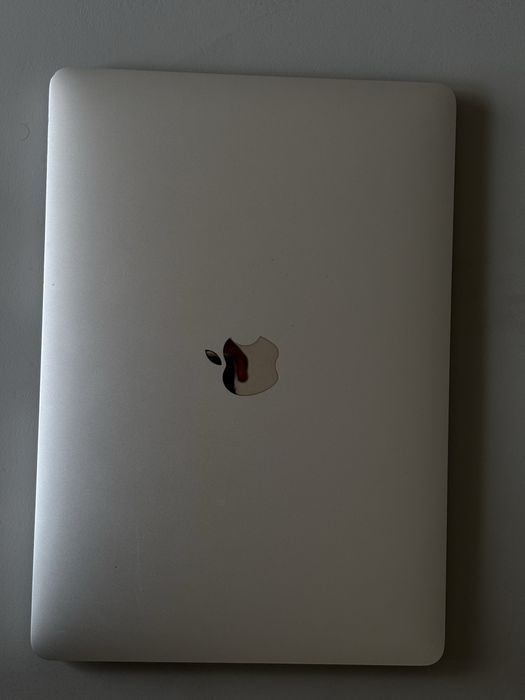 MAcBook Pro 13-inch  16G Ram / 512GB SSD