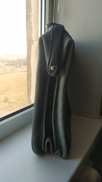 Продаю сумку деловую
