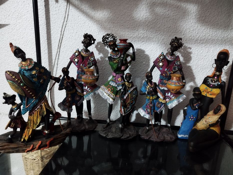 Estátuas africanas de resina