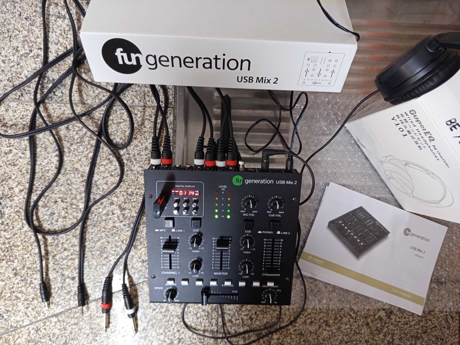 Mesa Som DJ + Auscultadores + Cabos/ Novo