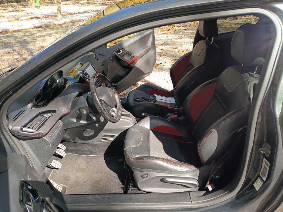 Peugeot 208 GTI 200cv THP
