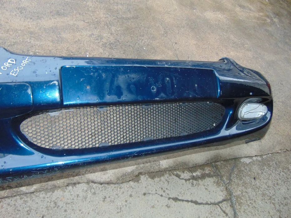 Ford Escort vi para-choques