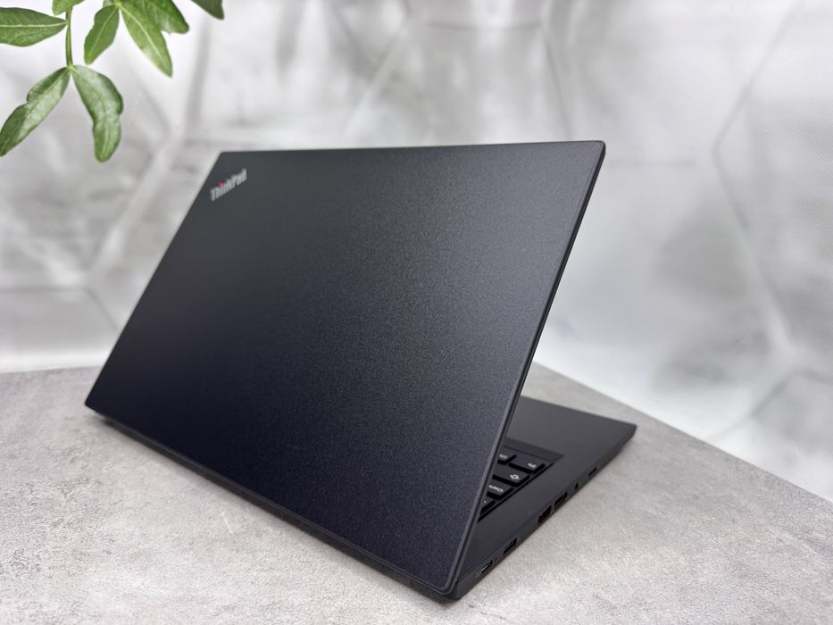 Lenovo ThinkPad T14 G2 / i5-1135G7 / 16GB / 256GB SSD / 14" FHD IPS