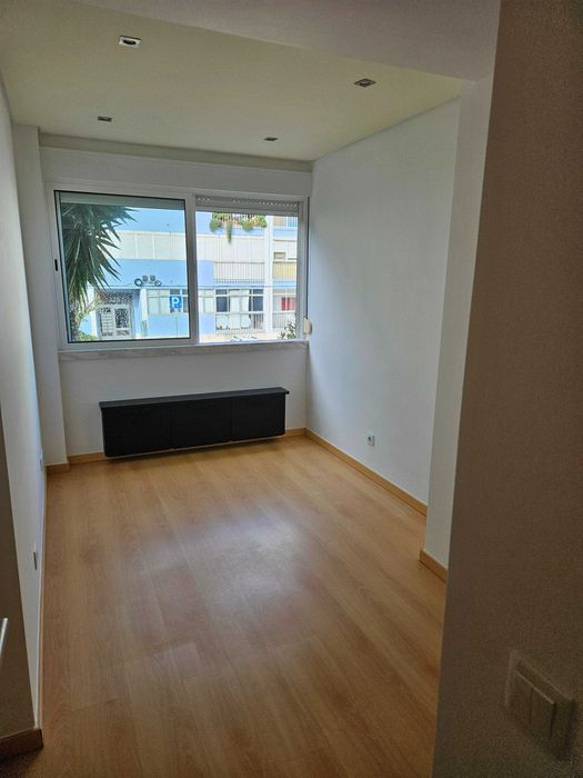 Arrendamento Apartamento T2 Carcavelos
