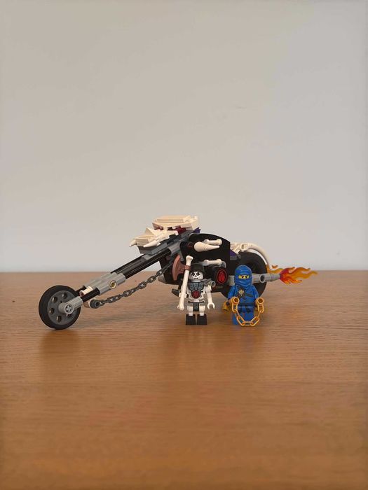 Lego Ninjago zestaw LEGO® 2259 Ninjago - Motocykl czaszki
