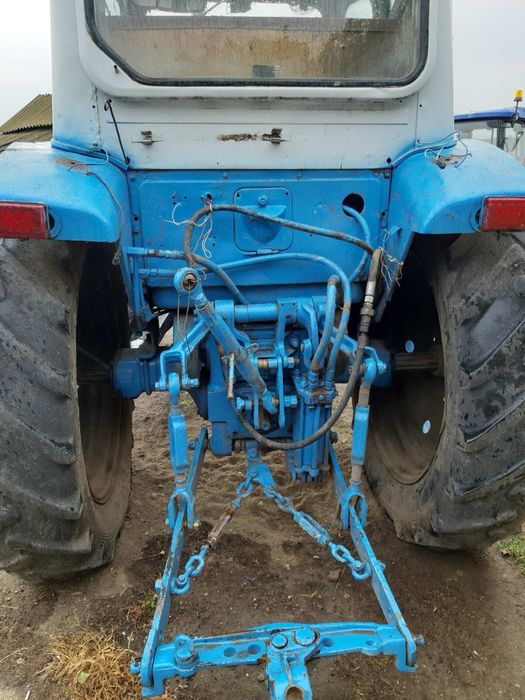 Продам трактор ЮМЗ на ходу