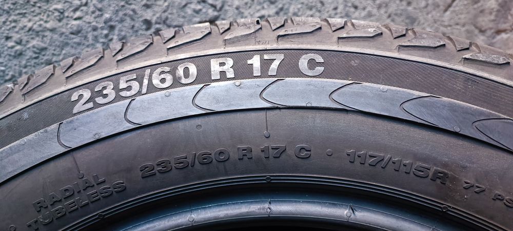 235/60 R17C 117/115R Continental Vanco 2 	Легкогрузові шини б/у. СКЛАД