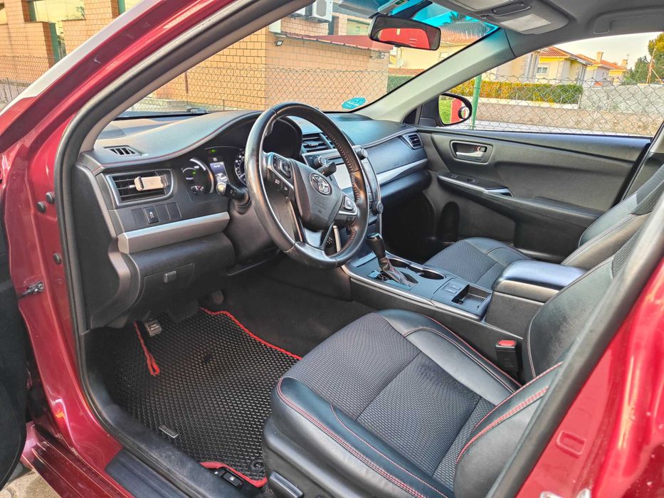 Toyota Camry 2016